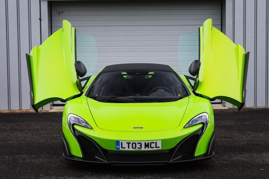  McLaren 675LT 2015 года  (WW) (фото 29 из 39)